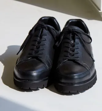 レザースニーカー