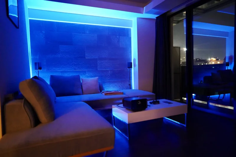 ヤリ部屋のソファー