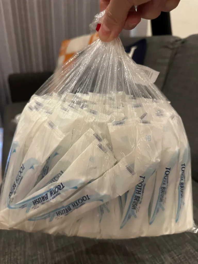 使い捨て歯ブラシ