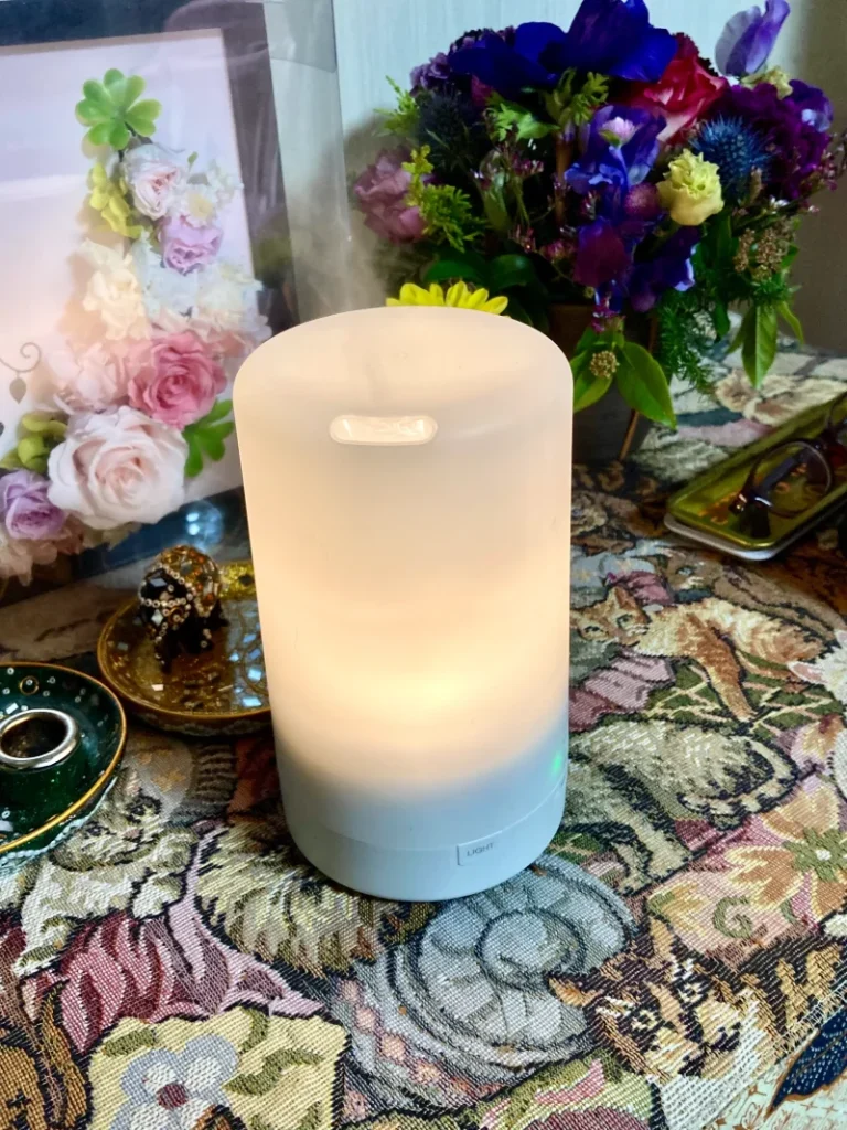 光るアロマディフューザー