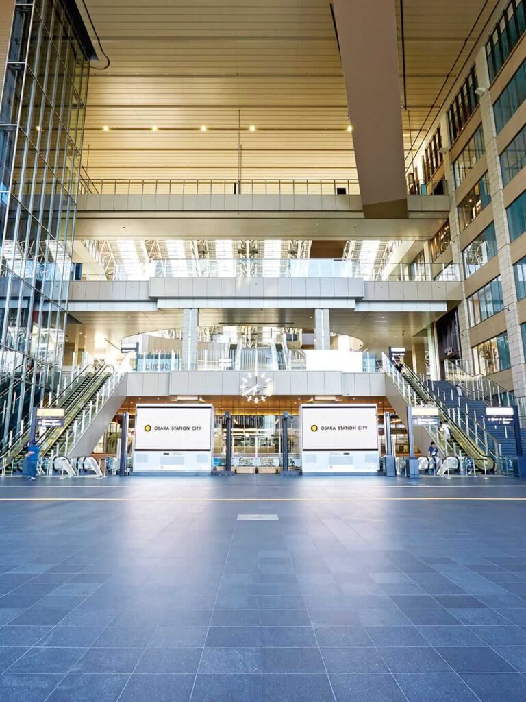 アトリウム広場