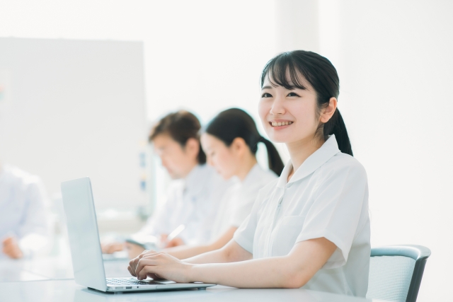 看護師に出会いやすい場所8選