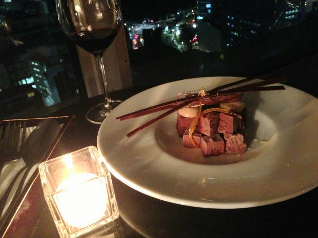 【お持ち帰り】バーでナンパした後のホテルへの誘い方