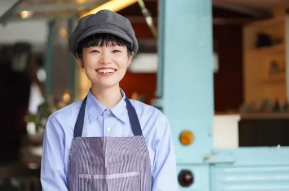 ステップ3：職場や店員の女性と世間話する