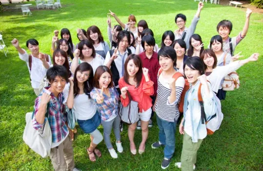 ③ 社会人サークルで出会いまくる